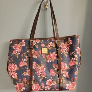 Floral.Dooney & Bourke Handbag